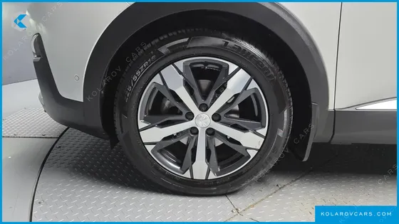 PEUGEOT 5008 1.6 BLUEHDI GT LINE