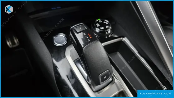 PEUGEOT 5008 1.6 BLUEHDI GT LINE