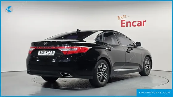 HYUNDAI GRANDEUR HG240 MODERN