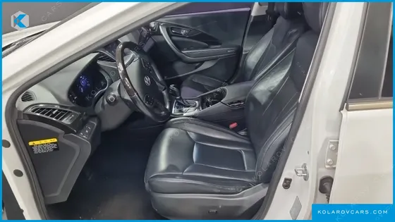 HYUNDAI GRANDEUR HG240 MODERN