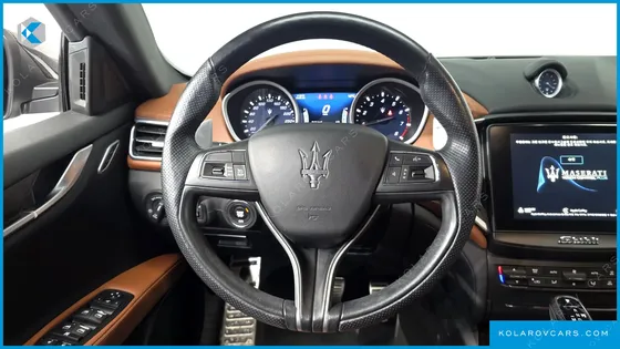 MASERATI GHIBLI 3.0 GRANSPORT