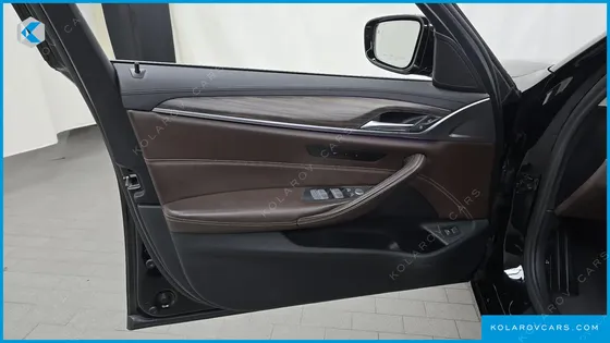 BMW 5 SERIES 530I XDRIVE LUXURY PLUS