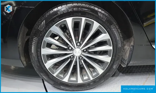HYUNDAI GRANDEUR HG300 EXCLUSIVE