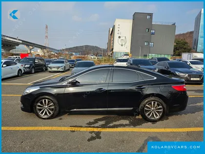 HYUNDAI GRANDEUR HG240 LUXURY