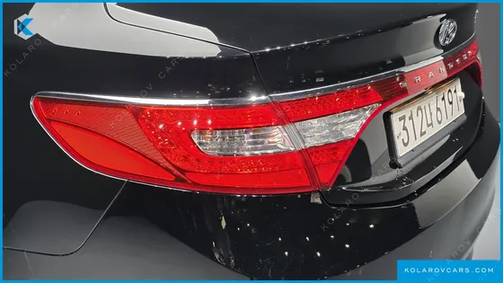 HYUNDAI GRANDEUR HG220 DIESEL MODERN COLLECTION
