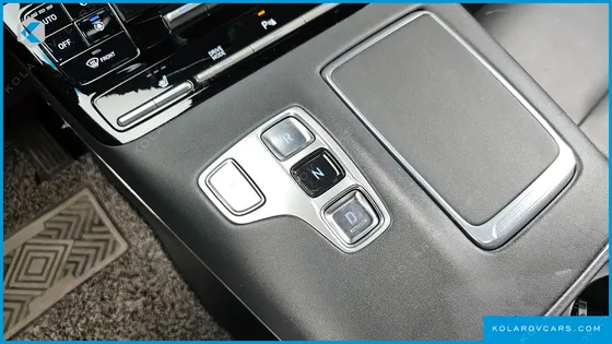 HYUNDAI GRANDEUR 3.0 LPI RENT CAR