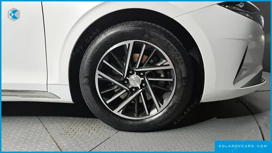 HYUNDAI GRANDEUR 3.0 LPI RENT CAR