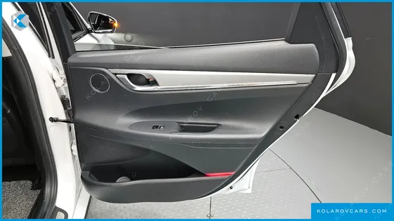HYUNDAI GRANDEUR 3.0 LPI RENT CAR