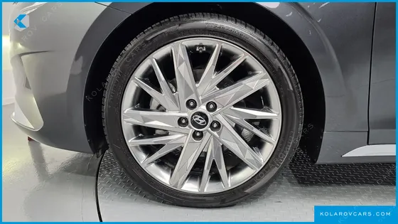 HYUNDAI GRANDEUR 2.5