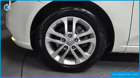 KIA FORTE 1.6 GDI LUXURY