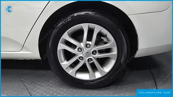 KIA FORTE 1.6 GDI LUXURY