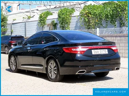 HYUNDAI GRANDEUR HG240 MODERN