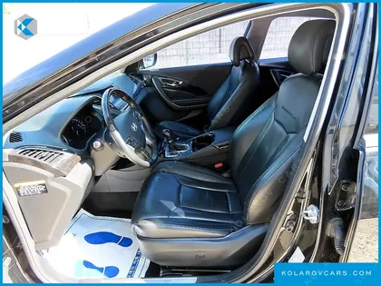 HYUNDAI GRANDEUR HG240 MODERN