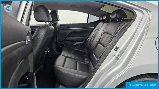 HYUNDAI ELANTRA (AVANTE) 1.6 LPI SMART (RENTAL CAR)