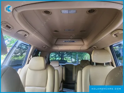 KIA CARNIVAL 9-SEATER HI-LIMOUSINE