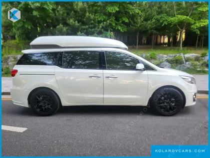 KIA CARNIVAL 9-SEATER HI-LIMOUSINE