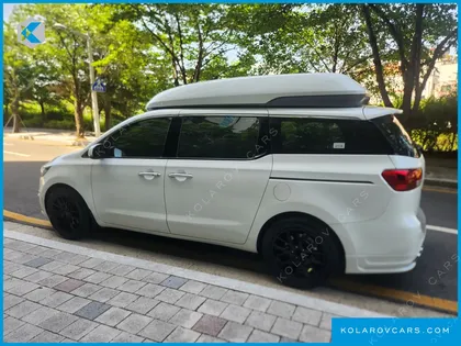 KIA CARNIVAL 9-SEATER HI-LIMOUSINE