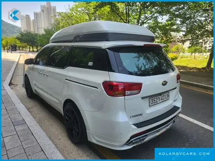 KIA CARNIVAL 9-SEATER HI-LIMOUSINE