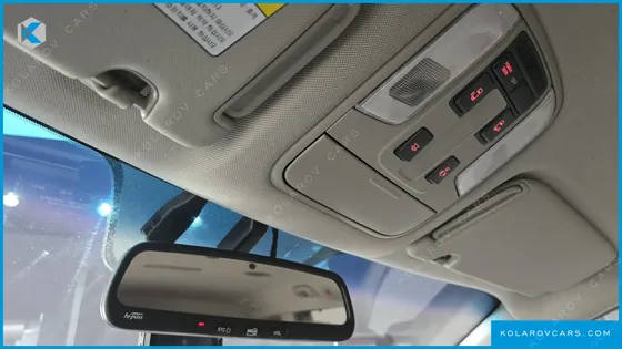 KIA CARNIVAL 9-SEATER PRESTIGE
