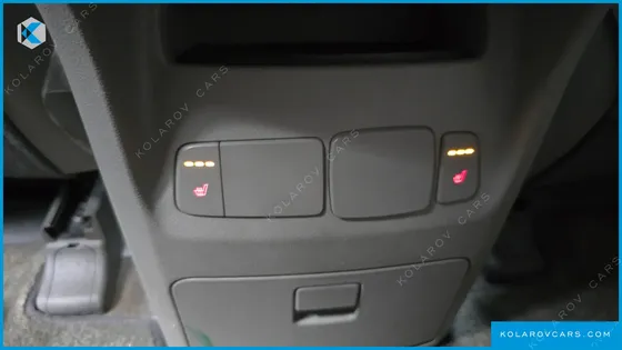KIA CARNIVAL 9-SEATER PRESTIGE