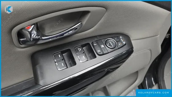 KIA CARNIVAL 9-SEATER PRESTIGE