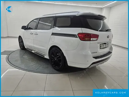 KIA CARNIVAL 9-SEATER PRESTIGE