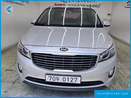 KIA CARNIVAL 11-SEATER LUXURY