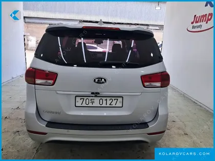 KIA CARNIVAL 11-SEATER LUXURY