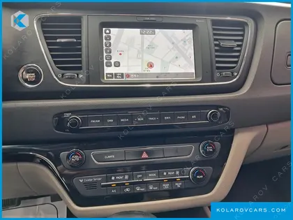 KIA CARNIVAL 11-SEATER LUXURY