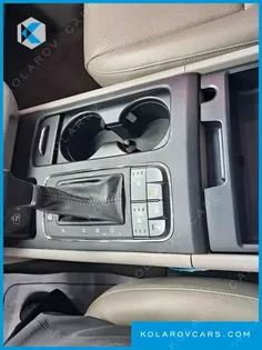 KIA CARNIVAL 11-SEATER LUXURY