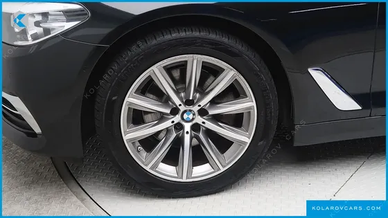 BMW 5 SERIES 520I LUXURY