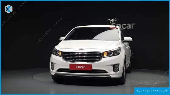 KIA CARNIVAL 11-SEATER DELUXE