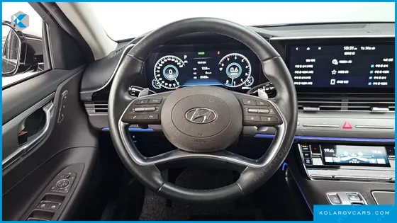 HYUNDAI GRANDEUR 3.0 LPI RENT CAR