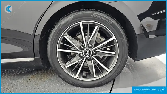 HYUNDAI GRANDEUR 3.0 LPI RENT CAR