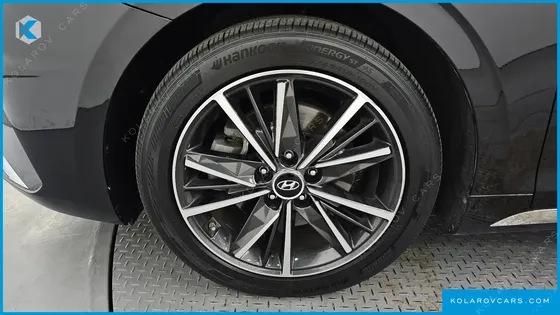 HYUNDAI GRANDEUR 2.5