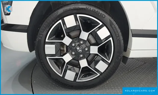 HYUNDAI KONA LONG RANGE