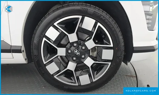 HYUNDAI KONA LONG RANGE