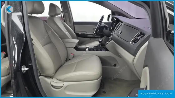 KIA CARNIVAL 9-SEATER PRESTIGE