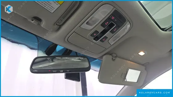 KIA CARNIVAL 9-SEATER PRESTIGE