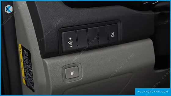 KIA CARNIVAL 9-SEATER PRESTIGE