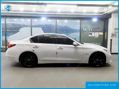 INFINITY Q50 3.5 HYBRID HI-TECH