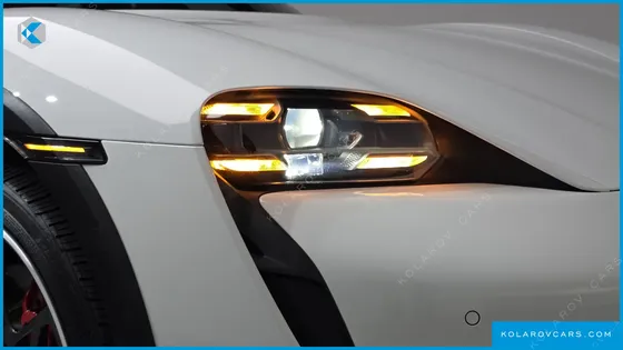 PORSCHE TAYCAN 4S CROSS TURISMO