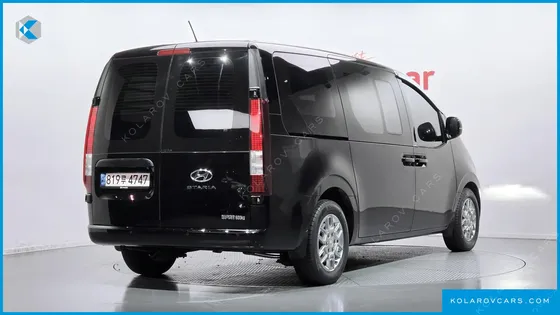 HYUNDAI STARIA CARGO 5-SEATER