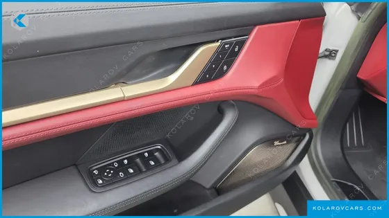 PORSCHE TAYCAN TURBO