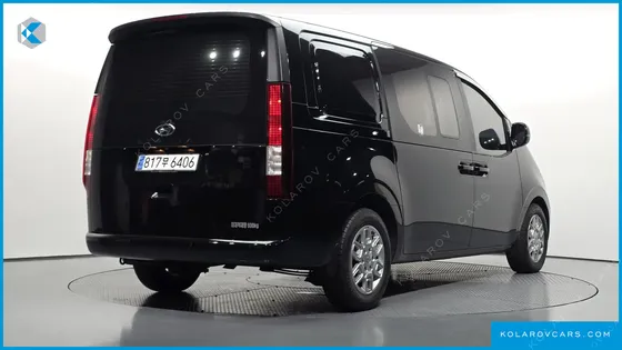 HYUNDAI STARIA CARGO 5-SEATER