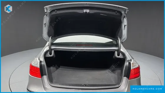 HYUNDAI GENESIS BH 330 LUXURY
