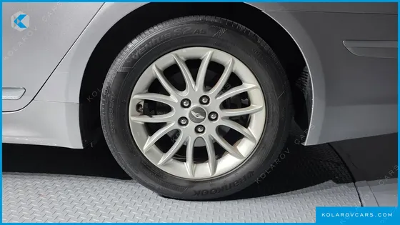 HYUNDAI GENESIS BH 330 LUXURY