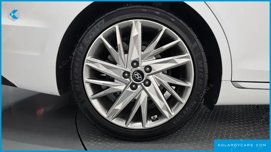 HYUNDAI GRANDEUR 2.5