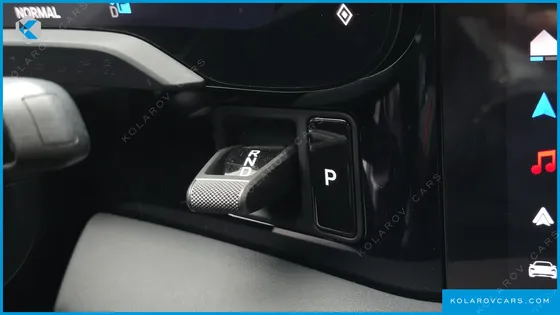 PORSCHE TAYCAN BASE