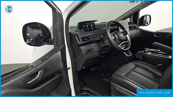 HYUNDAI STARIA L3.5 CARGO 3-SEATER